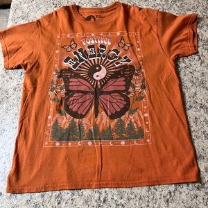 Tree Hugger positive energy Monarch butterfly Graphic nature hippie T Shirt L